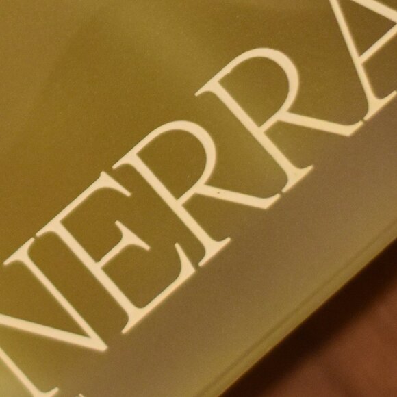 NERRA BODY DRY BODY OIL Jasmine Wood - Picture 3 of 3